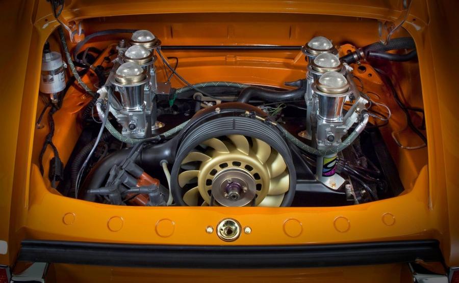  Porsche 911 by Singer 2009 года  (фото 32 из 38)